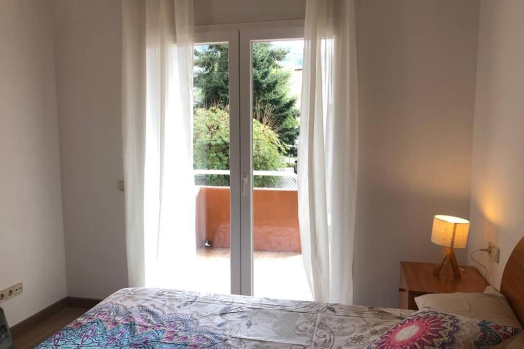 Ferienwohnung Luminoso Y Acogedor Alojamiento En Sort Exterior foto